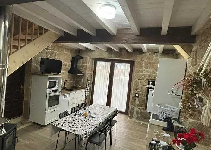 Aturuxo, Casa Dos Mestres * Trasmiras